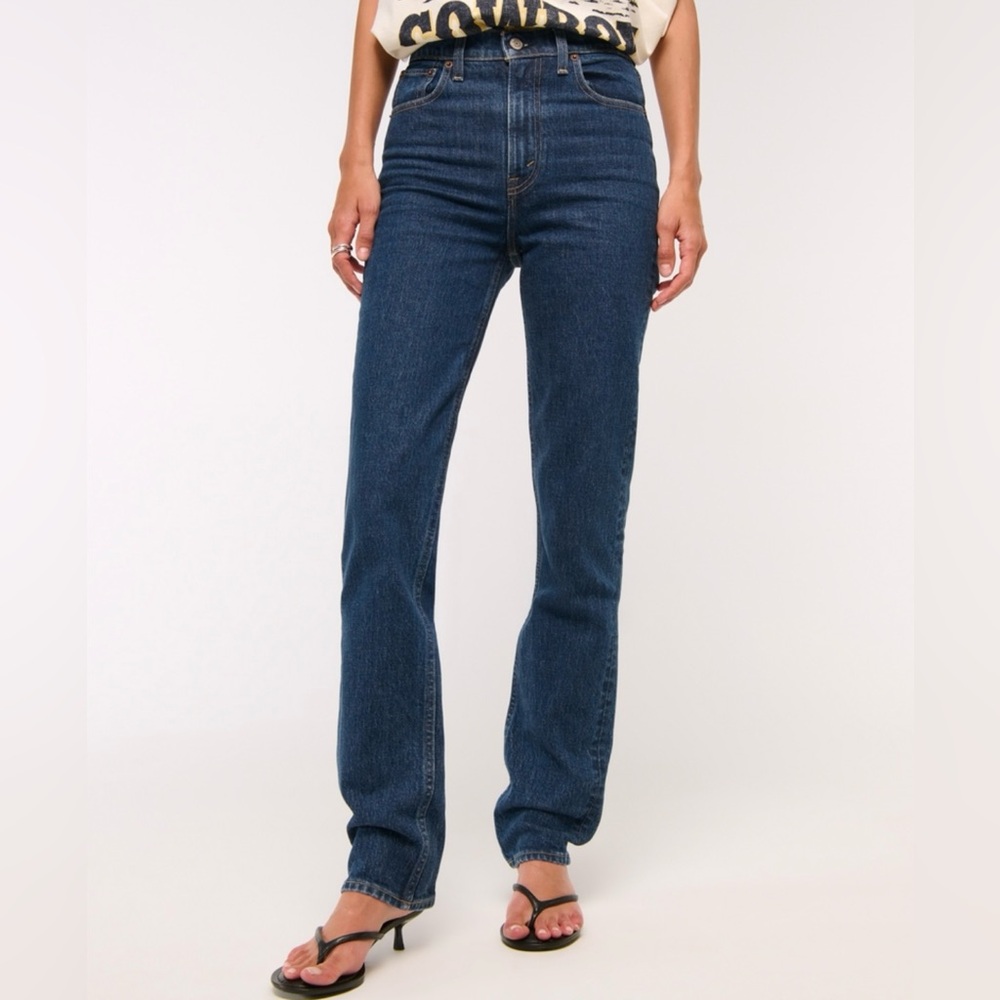 Abercrombie & Fitch Women's Straight Leg Jeans in Dark Blue Denim